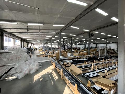 коммерческая по адресу Богдана Хмельницього, 26