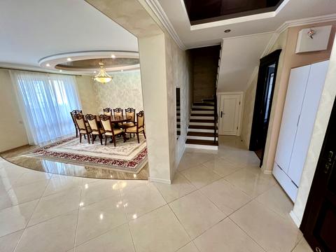 квартира по адресу Героев Майдана ул., 2