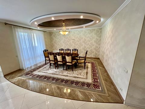 квартира по адресу Героев Майдана ул., 2