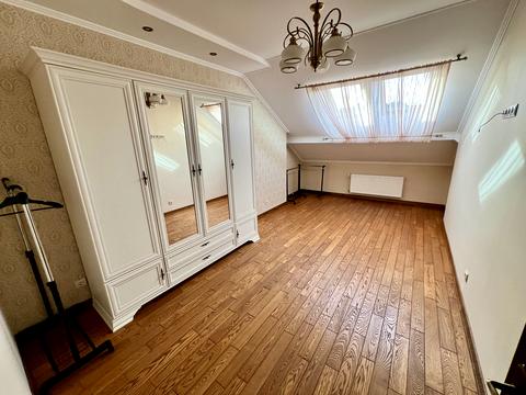 квартира по адресу Героев Майдана ул., 2