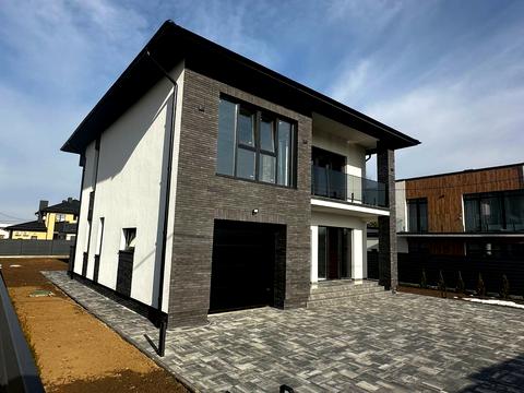 будинок за адресою Військова