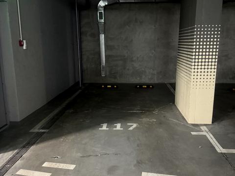 паркоместо по адресу Берестейский просп. (Победы), 42а