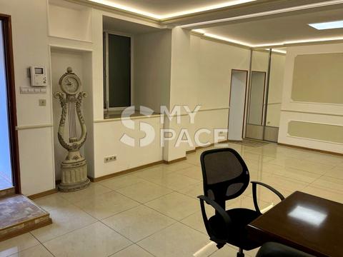 комерційна за адресою Ярославів Вал вул., 21-Г