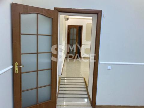 комерційна за адресою Ярославів Вал вул., 21-Г