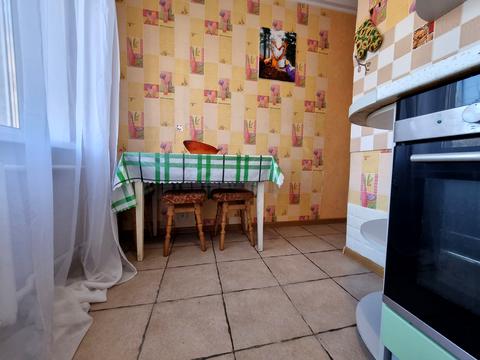 квартира за адресою Зодчих вул., 28