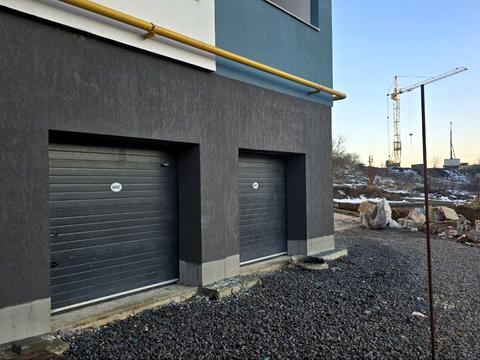 коммерческая по адресу Лісогринівецька ул., (Будинок 6)