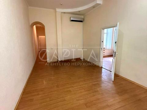 квартира за адресою Шота Руставелі вул., 17