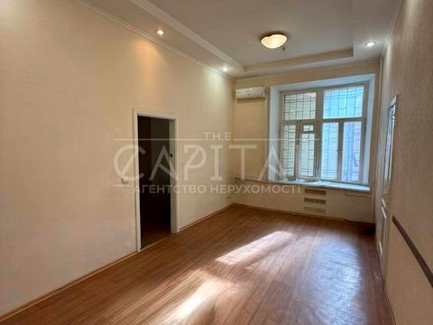 квартира за адресою Шота Руставелі вул., 17