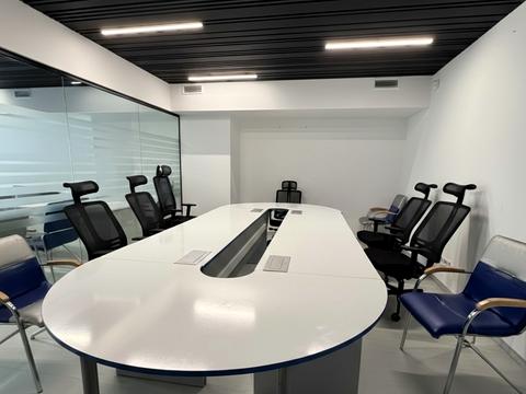 комерційна за адресою Картамишевська вул., 9б