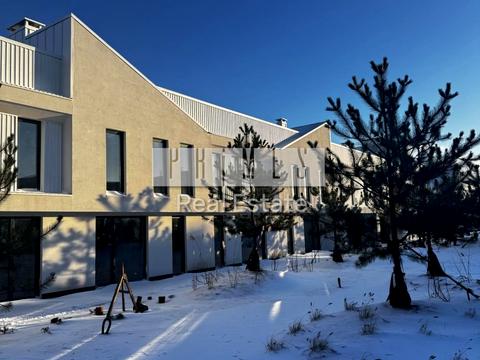 будинок за адресою Світанкова вул.