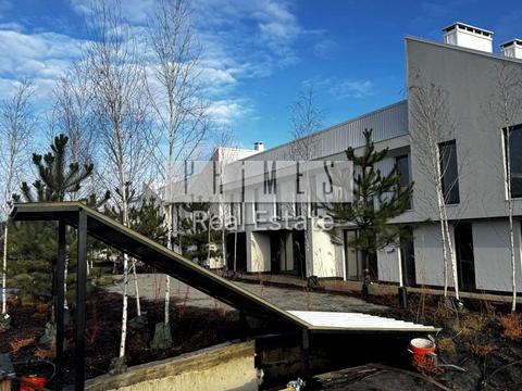 будинок за адресою Світанкова вул.