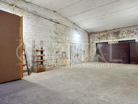 комерційна за адресою Центральна вул. (Чапаєва), 2