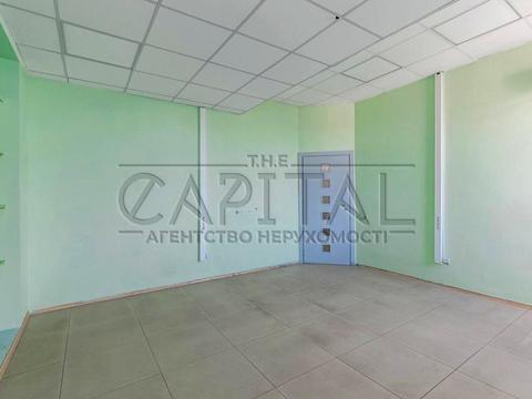 комерційна за адресою Лесі Українки бульв., 34