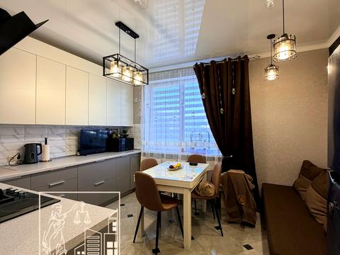 квартира по адресу Единства ул., 4