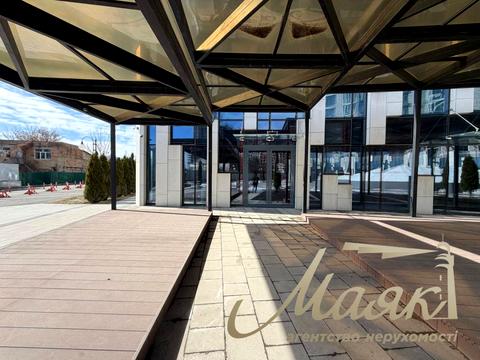 коммерческая по адресу Андрея Верхогляда ул. (Михайла Драгомирова), 17-Б