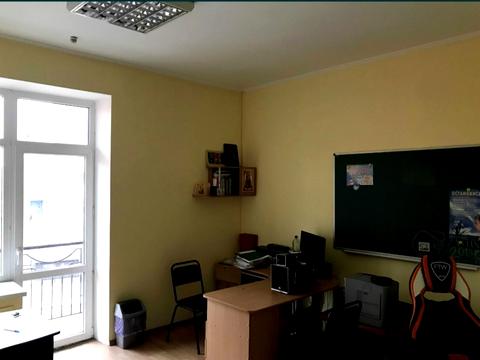 комерційна за адресою Михайла Коцюбинського вул., 1