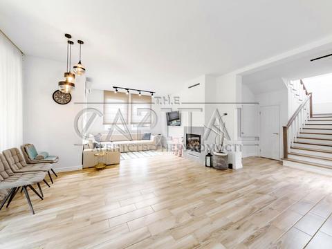 будинок за адресою вул. Садова, 1