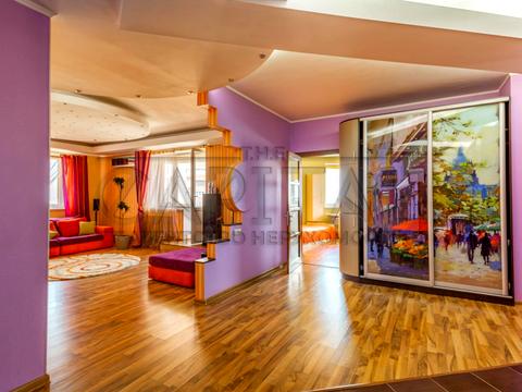 квартира за адресою Анни Ахматової вул., 13