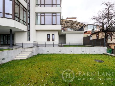 коммерческая по адресу Локомотивная ул., 21