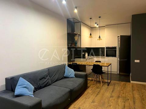 квартира за адресою Регенераторна вул., 4 к12