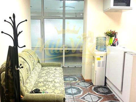 комерційна за адресою Київ, Олеся Гончара вул., 37-А