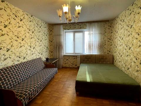 квартира по адресу Ревуцкого ул., 19/1