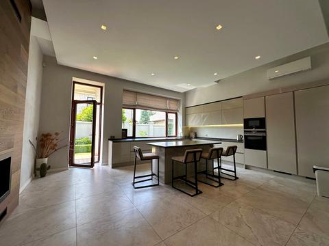 дом по адресу Незалежності вул.