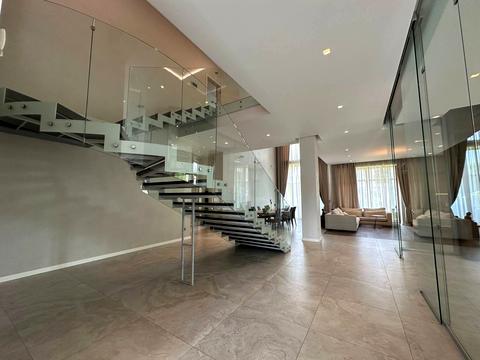 дом по адресу Незалежності вул.