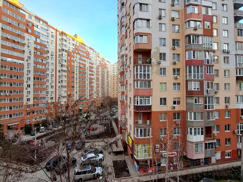 квартира за адресою Райдужний масив вул., 6