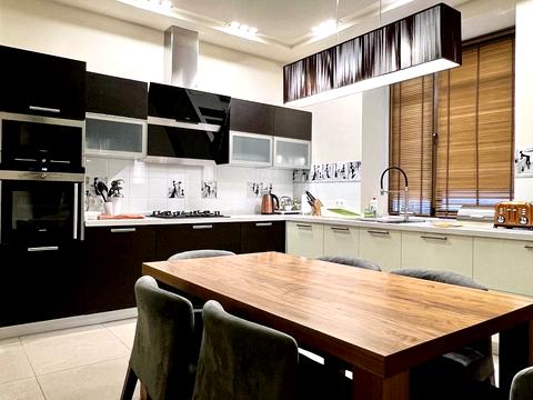 дом по адресу с. Лебедевка, Центральна, 5