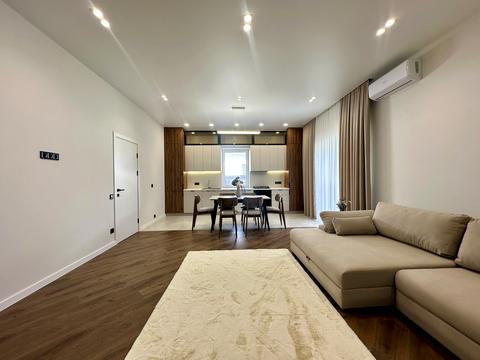 будинок за адресою Успішна, 10