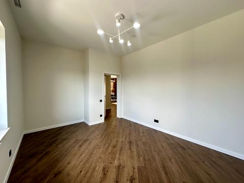 будинок за адресою Успішна, 10