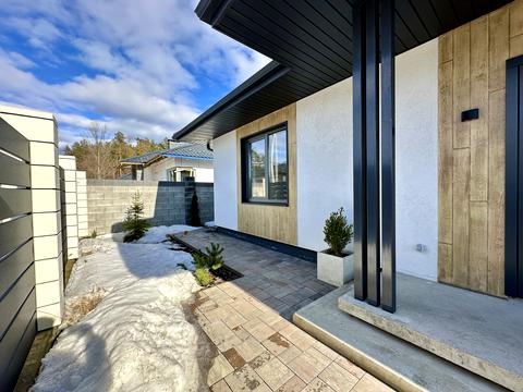 будинок за адресою Успішна, 10