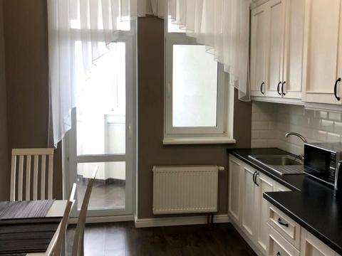 квартира за адресою Миколи Міхновського бульв. (Дружби народів), 14-16