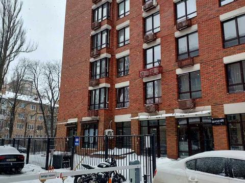 комерційна за адресою Солом'янська вул., 20-В