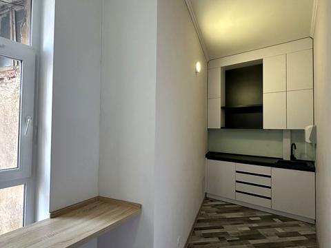 комерційна за адресою Олекси Новаківського вул., 3