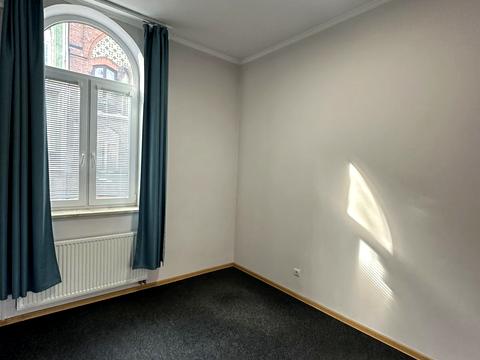 комерційна за адресою Олекси Новаківського вул., 3