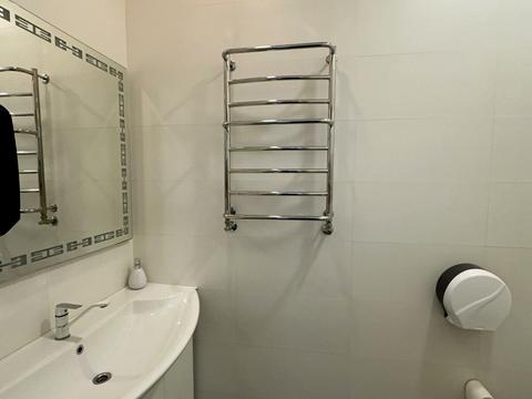 комерційна за адресою Олекси Новаківського вул., 3