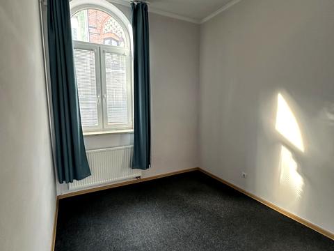 комерційна за адресою Олекси Новаківського вул., 3