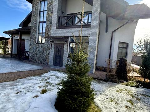 будинок за адресою Озерна