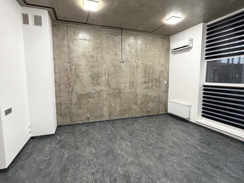 комерційна за адресою Рівненська вул., 4