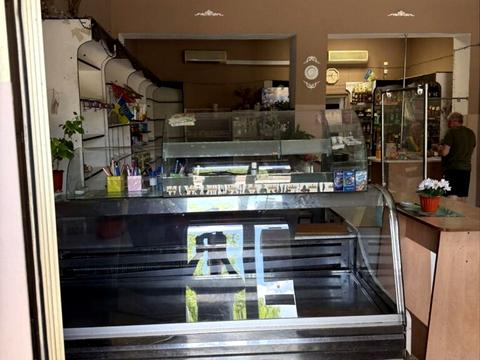 комерційна за адресою Кам'янецька вул., 75