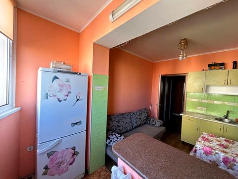 квартира за адресою Князя Володимира Великого просп., 125