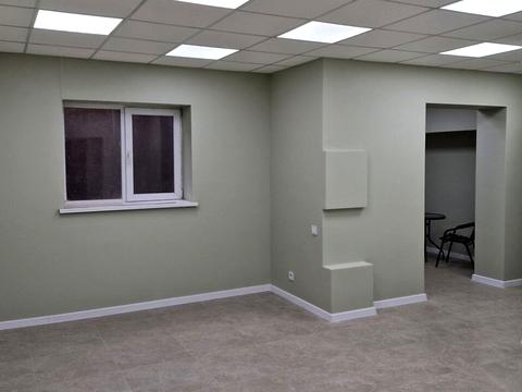 комерційна за адресою Петра Болбочана вул. (Городовікова), 3/2