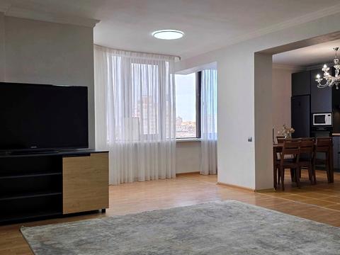 квартира за адресою Київ, Старонаводницька вул., 4-В