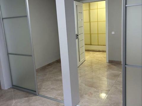 комерційна за адресою Зарічанська вул., 26/1