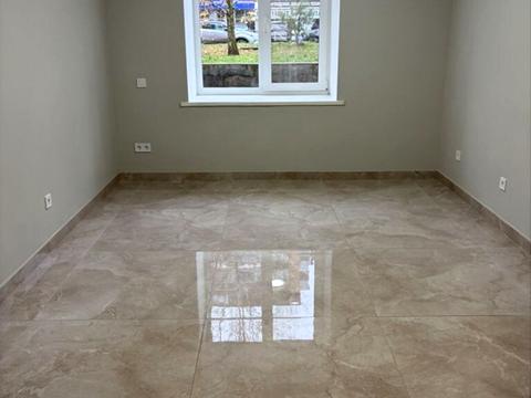 комерційна за адресою Зарічанська вул., 26/1