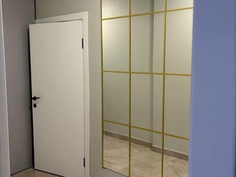 комерційна за адресою Зарічанська вул., 26/1