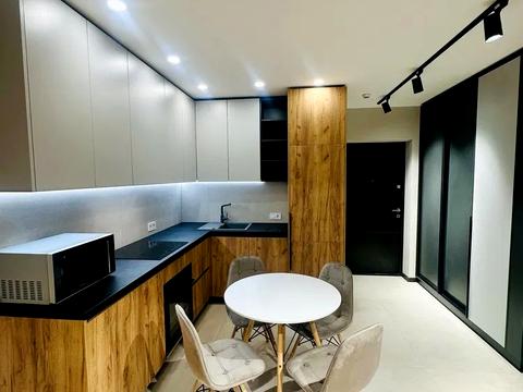 квартира за адресою Віктора Некрасова вул. (Північно-Сирецька), 6