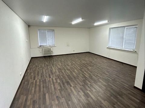 комерційна за адресою Староміська вул., 39